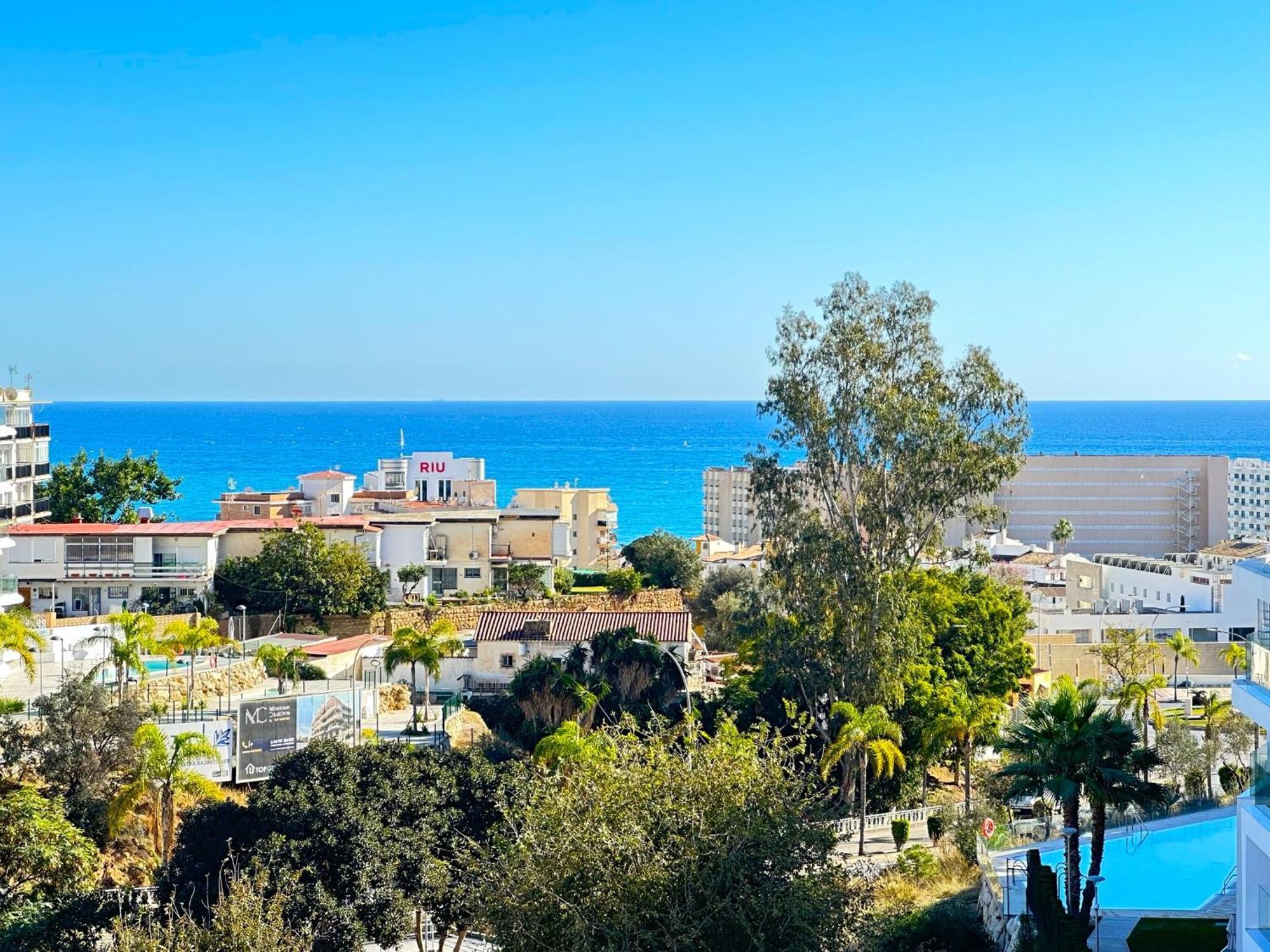 2 Bed Penthouse With Sea View Torremolinos Exterior foto